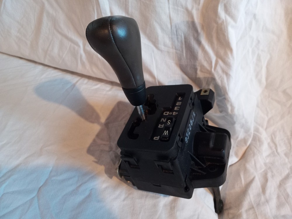 OEM 1996-1999 Mercedes W210 E320 SLK320 S600 Floor Shifter Gear Selector Box
