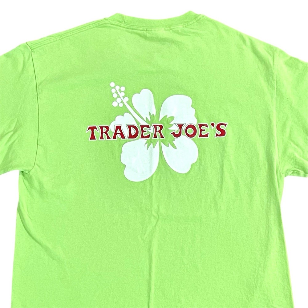 Trader Joe’s Lime Green Employee Short Sleeve T-Shirt Mens Medium Nice