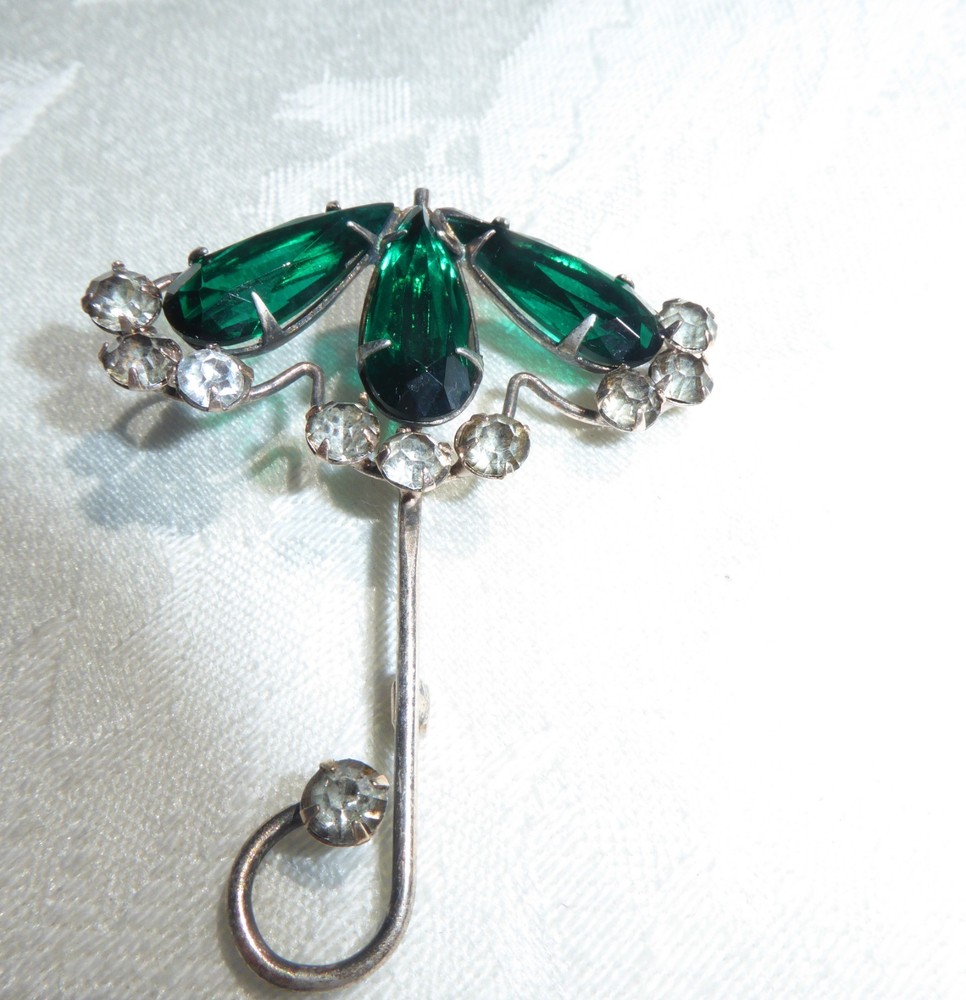 BEAUTIFUL signed STERLING SILVER GREEN CLEAR RHINESTONE UMBRELLA BROOCH 1940s