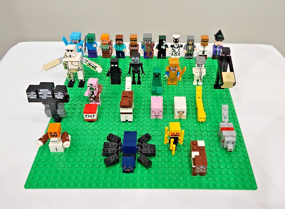 Lego Minecraft 30-Piece Pixel Figure Set Individually Wrapped