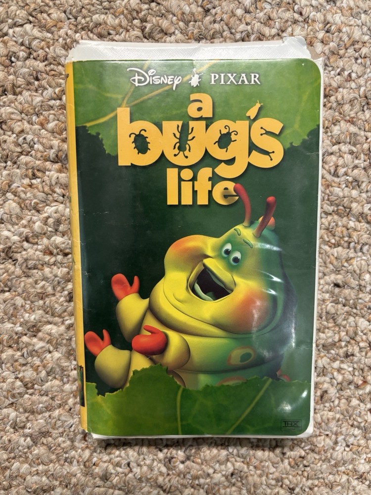 A Bug’s Life (VHS, 1999) Clamshell Disney Pixar