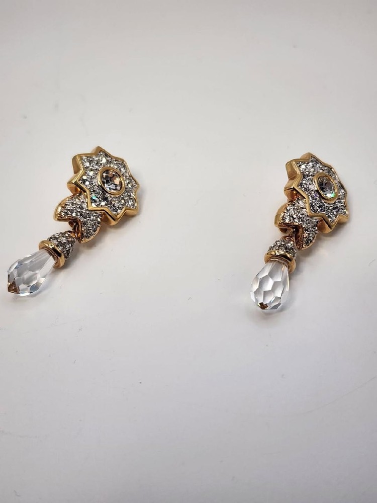 Swan Logo Swarovski Gold Tone Flower Design Clear Crystal Teardrop Earrings