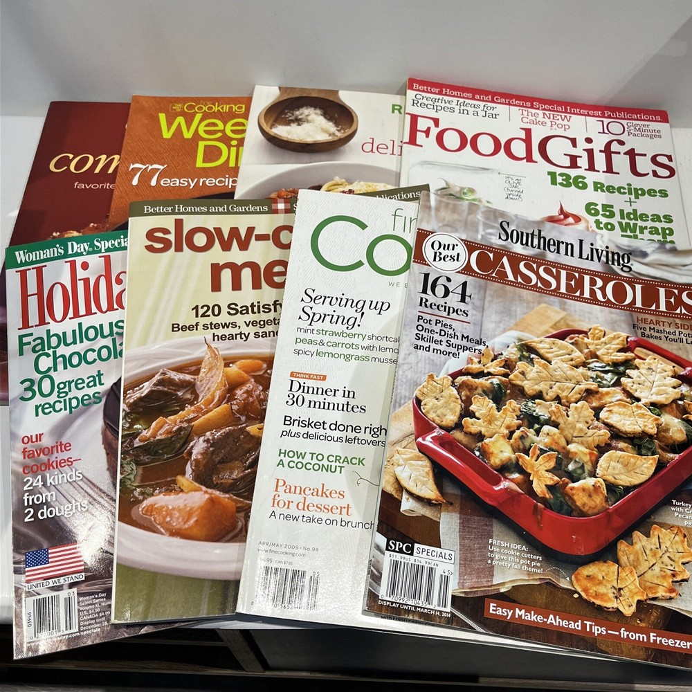 Job Lot USA Cooking Magazines Southern Living Casseroles 2014 - Holiday Baking