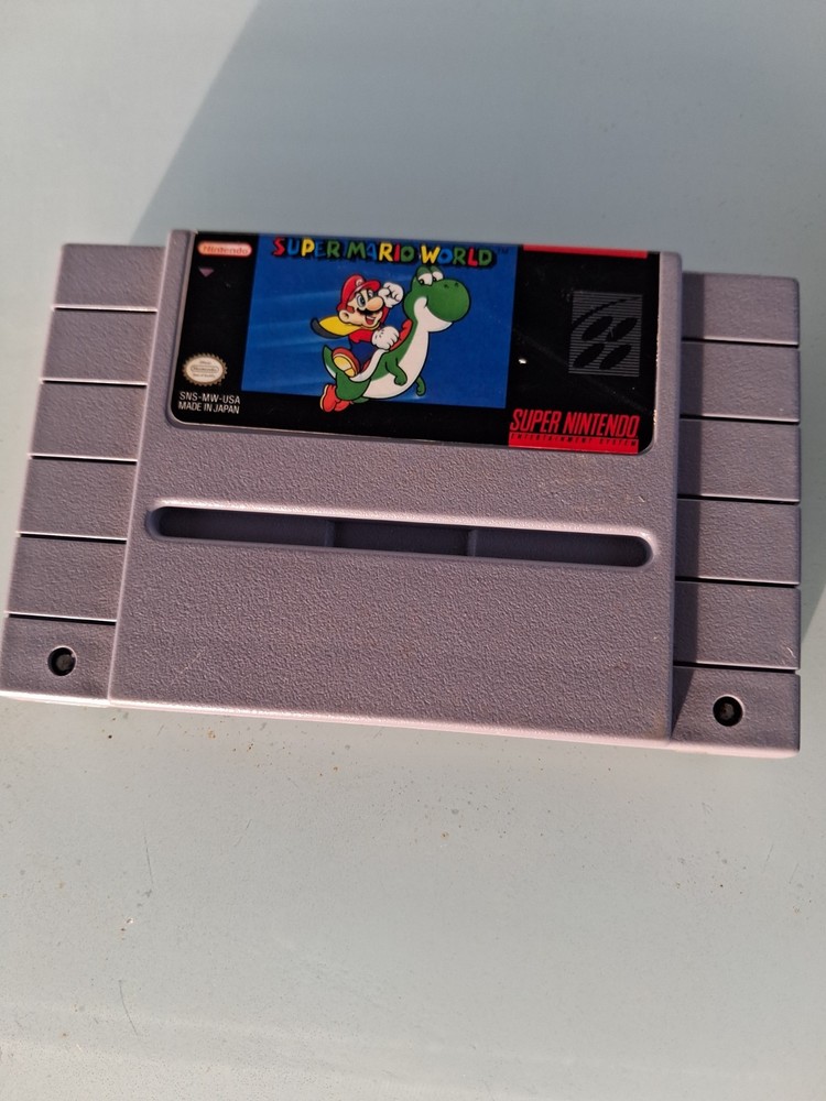 Super Mario World (SNES, 1991)