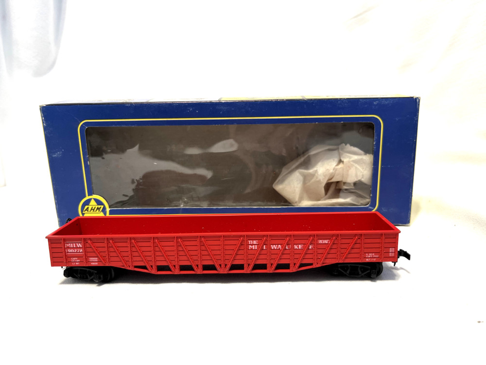 AHM 5299E 50' Outside Braced Gondola Milwaukee Road 190278  New, Old Stock-DG125