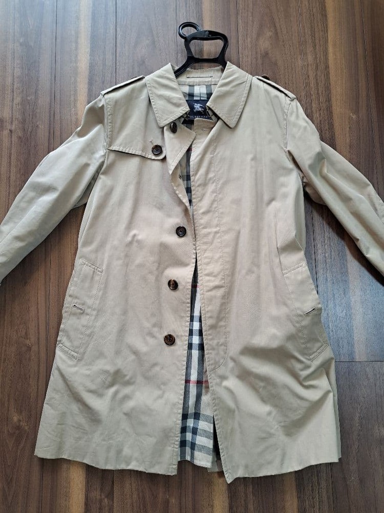 Burberry London Trench Coat Beige Asian fit L US size M Authentic Cotton Used