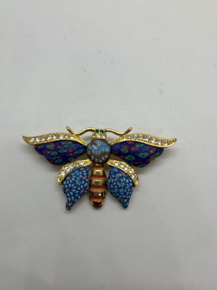 Vintage Large Butterfly Goldtone Rhinestone MultiColor Design Wings Pin Brooch