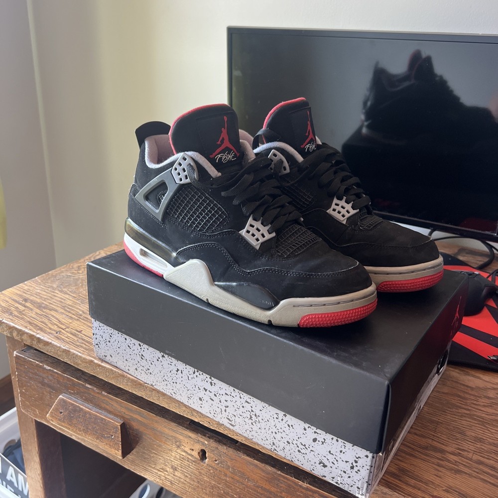 Size 9.5 - Jordan 4 Retro OG Mid Bred 2019