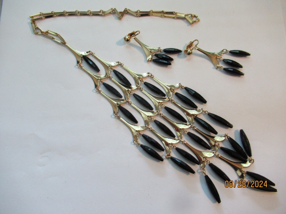 Vintage Gold tone Black Lucite Statement Runway Necklace Earring jewelry set