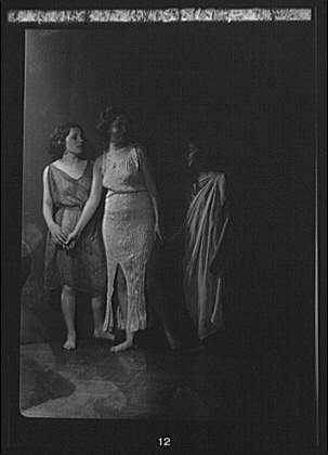 Irma Duncan dancers,women,costumes,clothing,poses,Arnold Genthe,1933 2