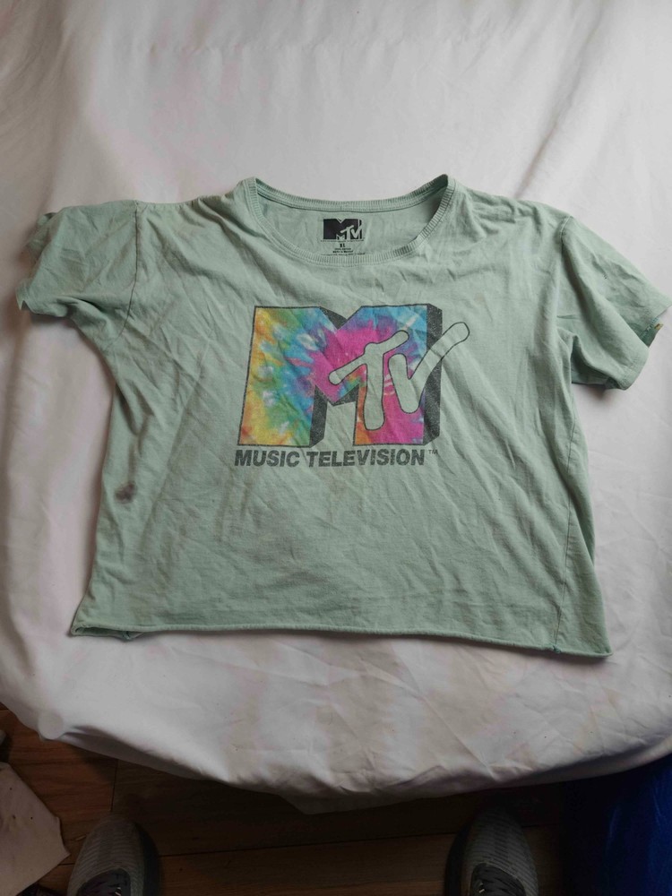 MTV Shirt Top Womens Size XL Green Logo Graphic Print Cropped Short Sleeves Pop