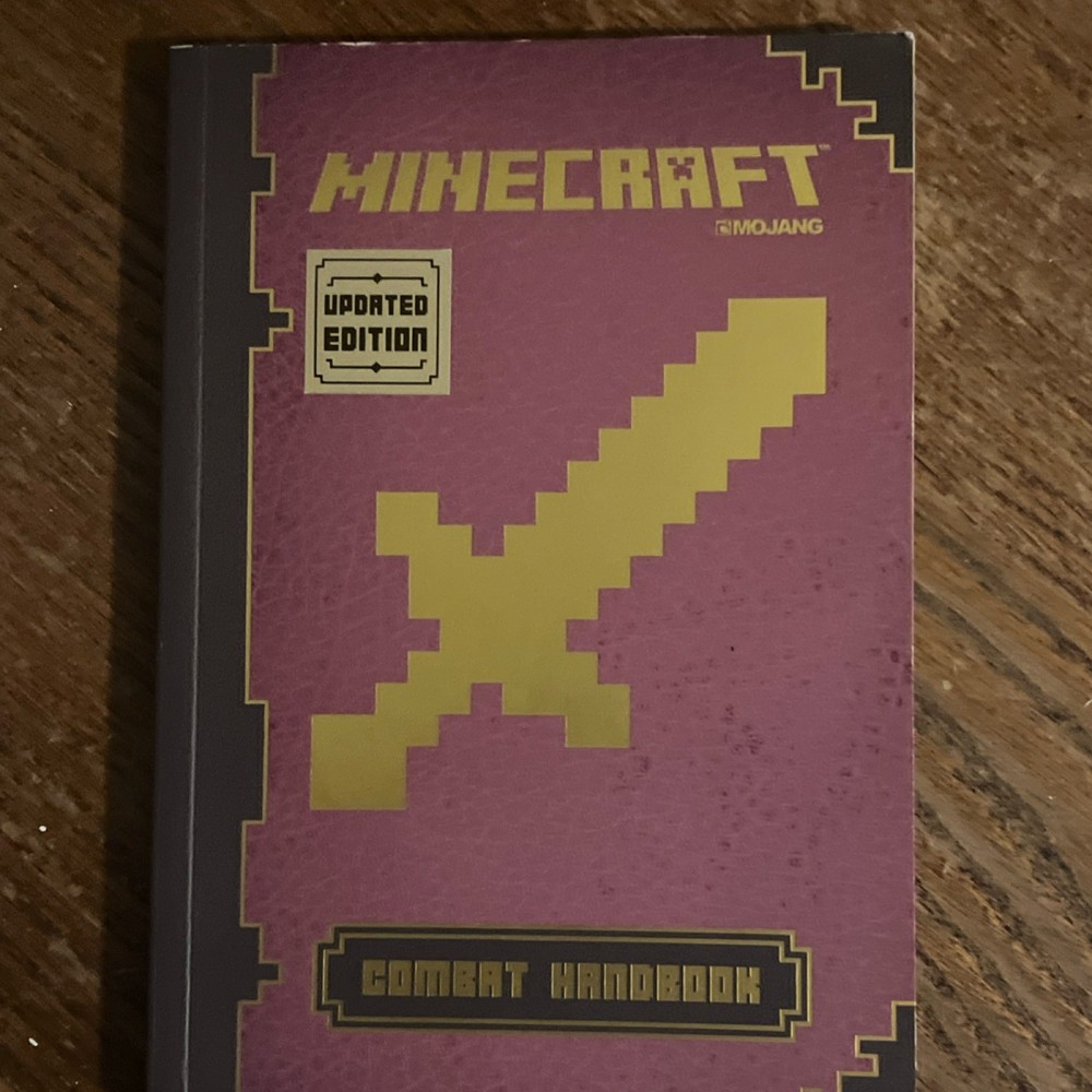 Mojang Minecraft Combat Handbook  Strategy Guide
