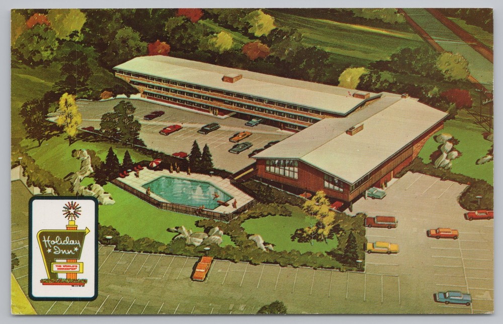 Roadside~Air View Holiday Inn & Pool Darien Connecticut~Vintage Postcard