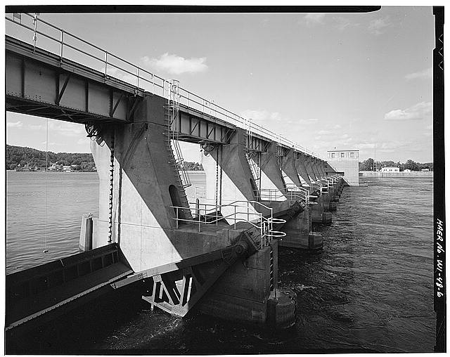 6. DETAIL VIEW DAM, SHOWING TAINTER GATES, GATE PIERS, DAM BRIDGE, LOOKING