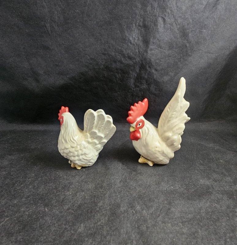 Vintage salt and pepper Shakers Chicken Hen Rooster set Japan Kitchen Farmhouse