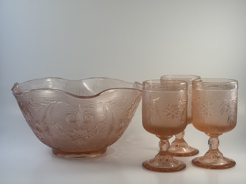 Vintage 1970s Tiara Sandwich Peach Pink Salad Bowl w/3 Heavy Footed Goblets