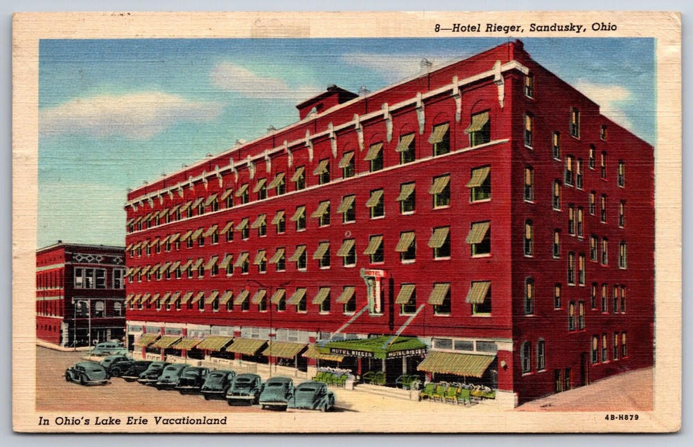 Sandusky Ohio~Hotel Rieger Red Brick Bldg Street View~Vintage Linen Postcard