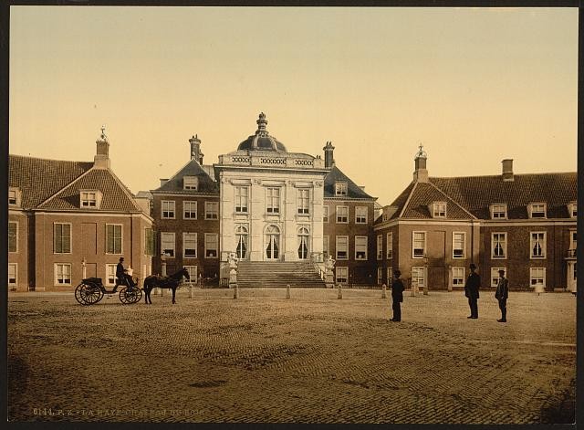 Photo:Chateau du Bois, Hague, Holland