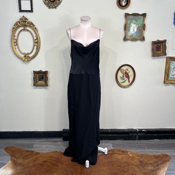 Cinq à Sept Black Chiffon Evening Gown with Beaded Empire Waist – Size 12