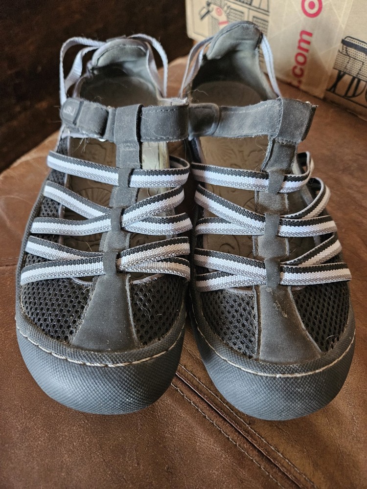 JBU By JAMBU water Shoes Sandals  Size 7?