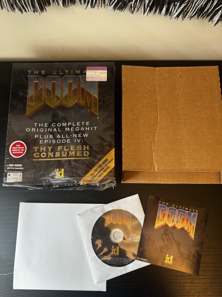 The Ultimate Doom id 1995 Windows PC CD-ROM Big Box 1995 With Game And Poster