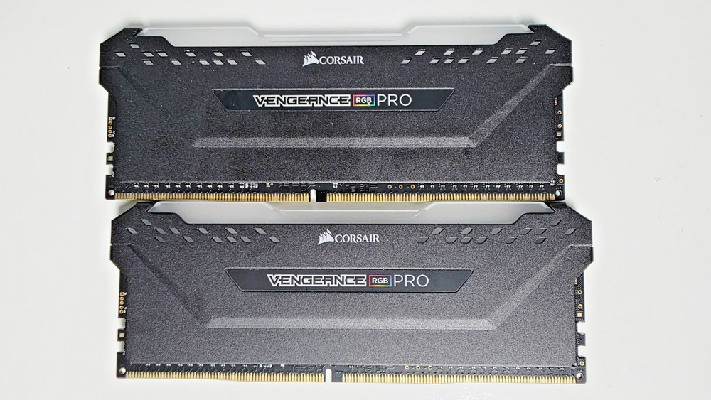 Corsair Vengeance RGB Pro 32GB (2 x 16GB) DDR4 DRAM 3600MHz C18 Memory Kit