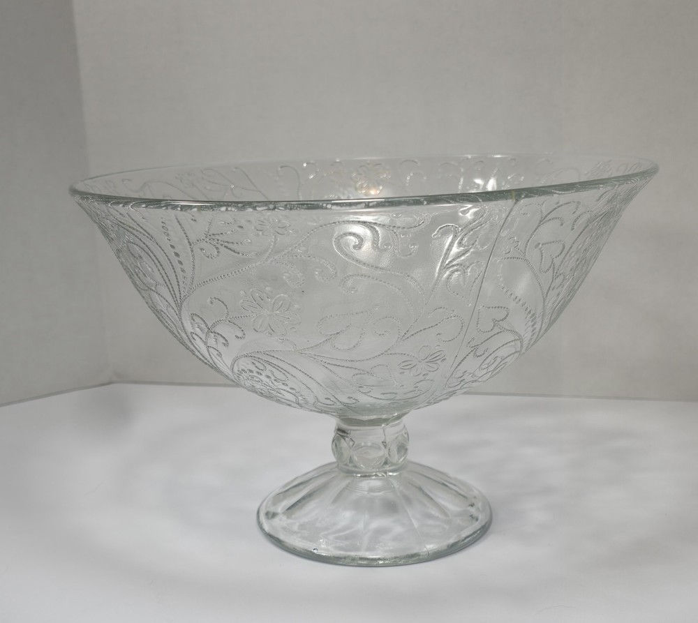 Southern Living at Home Victoria Pressed Glass Serving Bowl 10