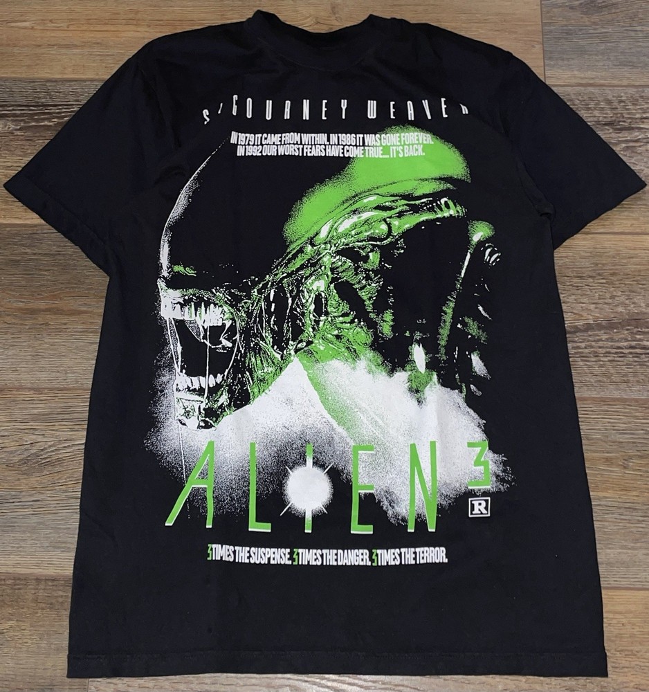 Alien 3 Sigourney Weaver Movie - RARE Promo Graphic Tee Shirt Mens Medium