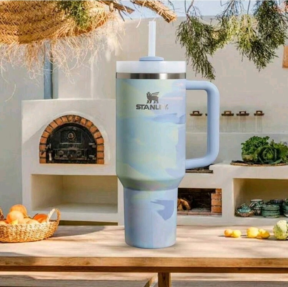 Stanley Clean Slate Quencher H2.0 Flowstate Tumbler 30oz Cool Serene Brushstroke