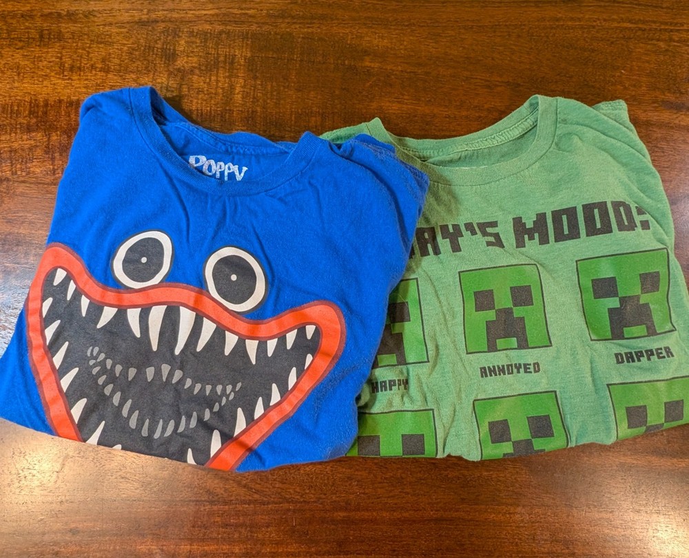 Poppy Playtime and  MINECRAFT Huggy Wuggy Face Blue Shirt  boys sz L