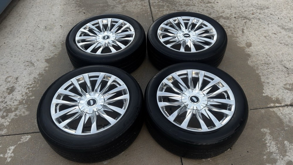 OEM Cadillac Escalade 22” Chrome Wheels – Platinum – No Curb Rash - Bad Tires