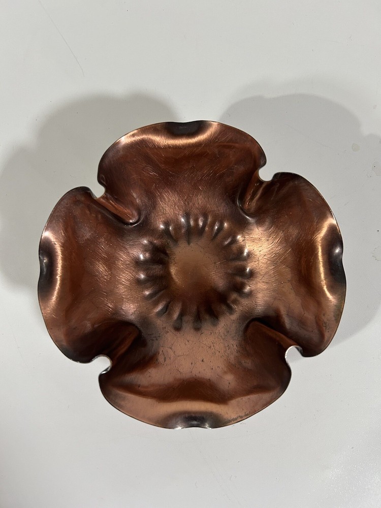 Gregorian Solid Copper Hand Hammered Flower Blossom Bowl 4.5 in VTG Made in USA