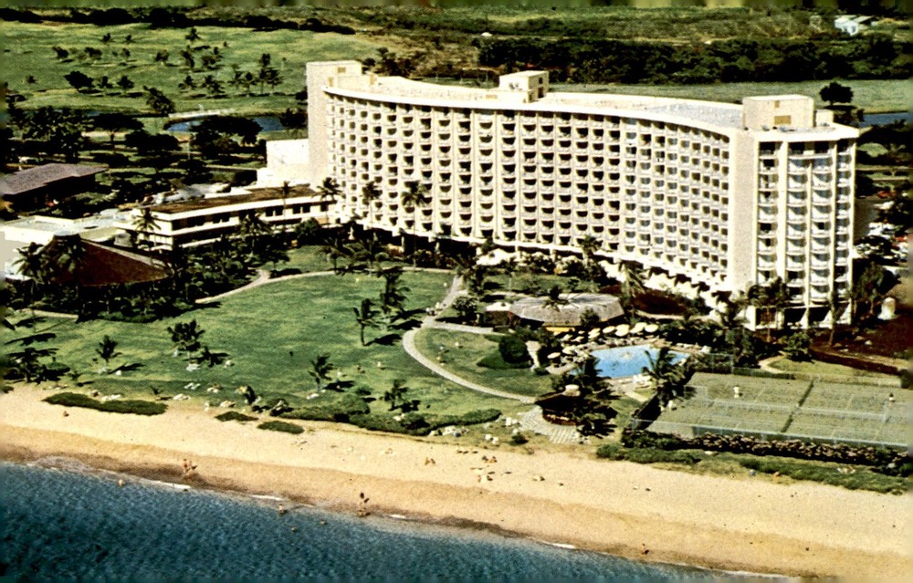 Maui Surf on Kaanapali Beach, Lahaina Town Golf Resort Postcard