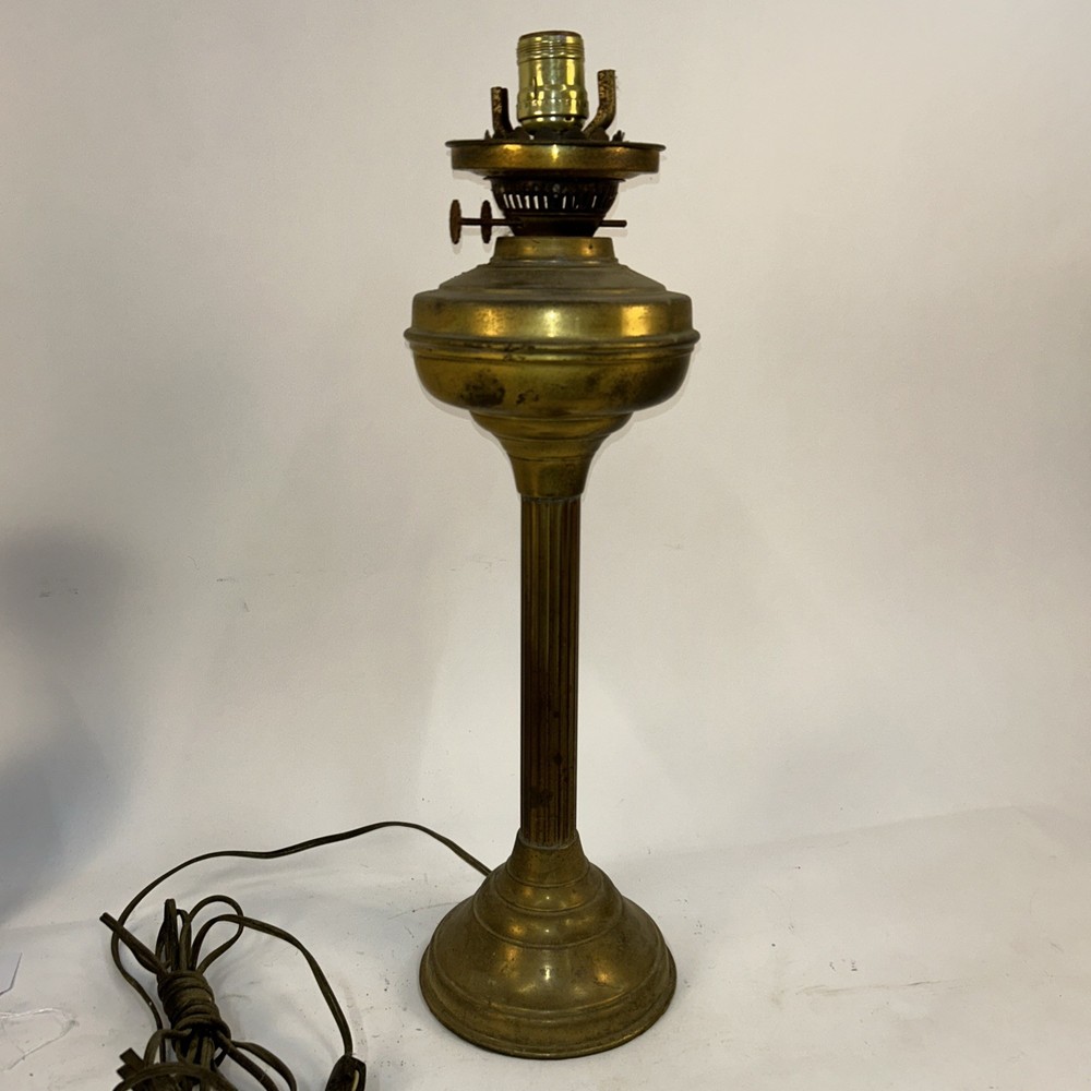 Antique Vintage Converted Oil Lamp Large Brass. Works
