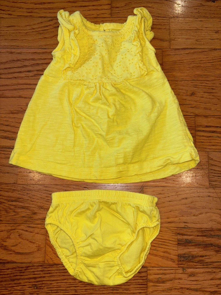 Just one you by Carter’s baby girl Two Piece Set Yellow 3months