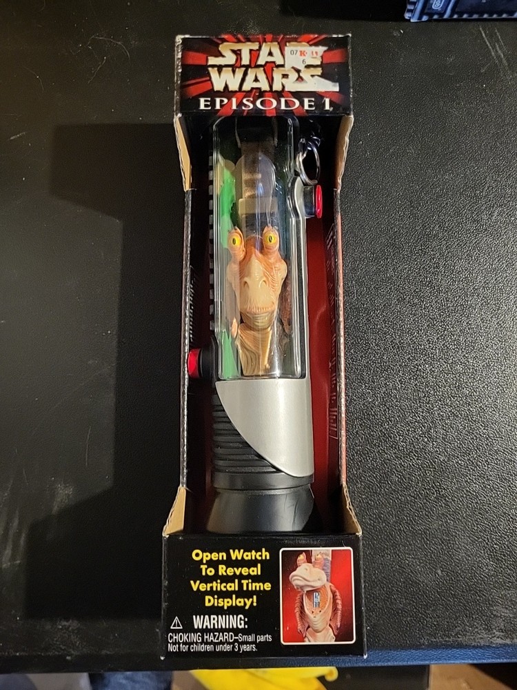 Star Wars Episode 1 Jar Jar Binks Collector Watch Lightsaber Case NEW