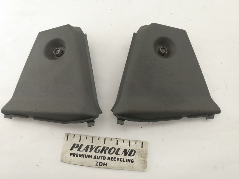 VOLVO 960 Sedan 95-97 Pair of Body-Mounted Tail Light Lamp Cover Trim