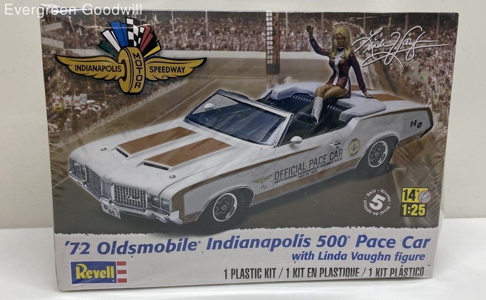 Revell Model 72 Oldsmobile Indianapolis 500 Pace Car Sealed