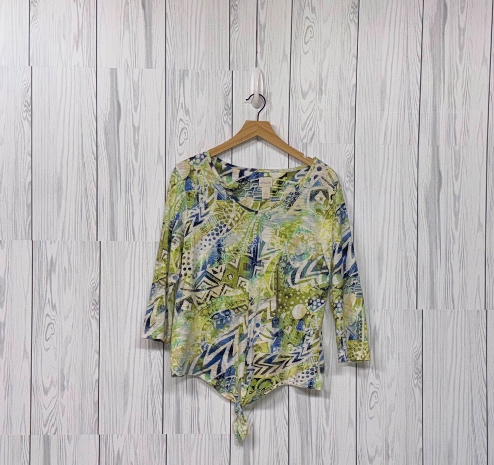 Chicos t shirt womens size 1 long sleeve scoop neck floral pullover