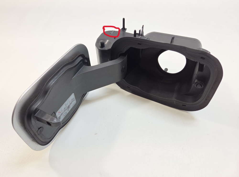 2017-2022 GMC ACADIA Fuel Filler Door Silver 17-22 23172646