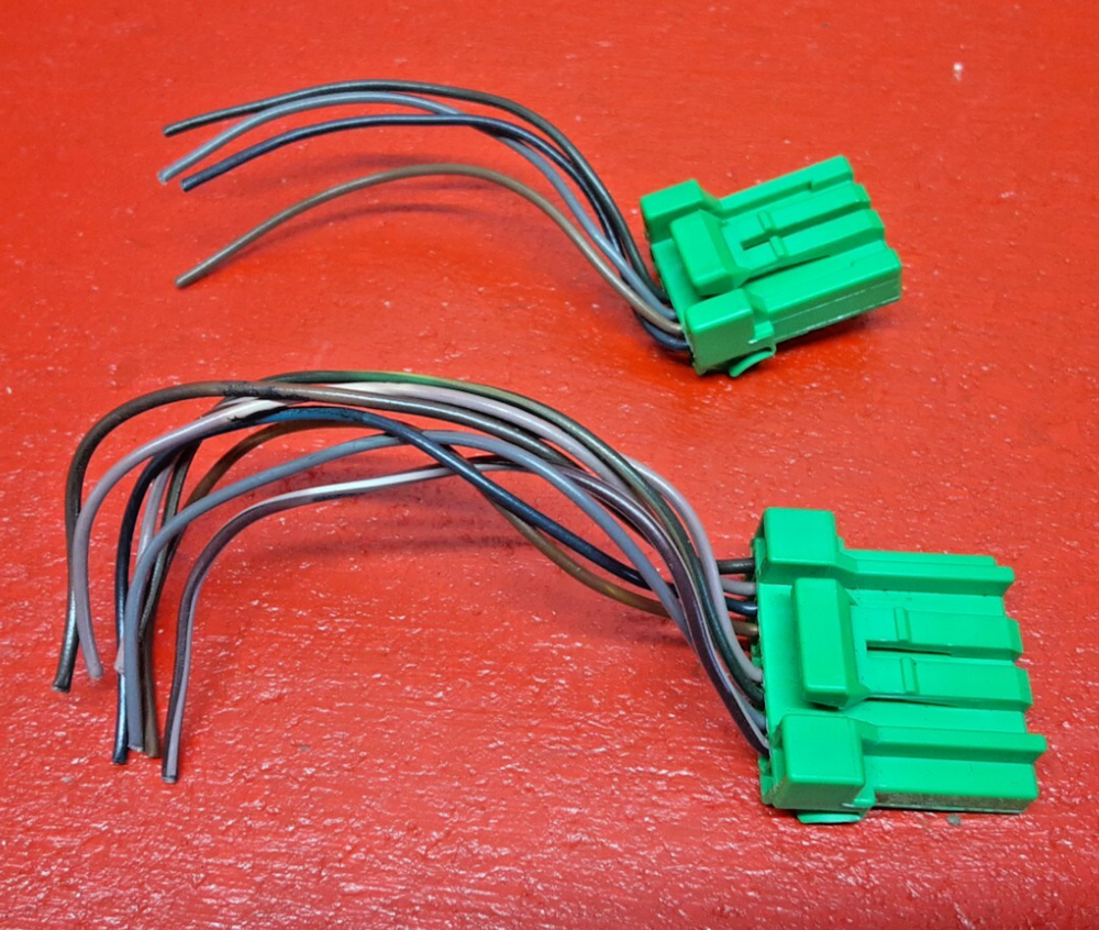 Volvo Multi Vehicle Overhead Dome Light Rear View Mirror Sunroof PIGTAILS ONLY