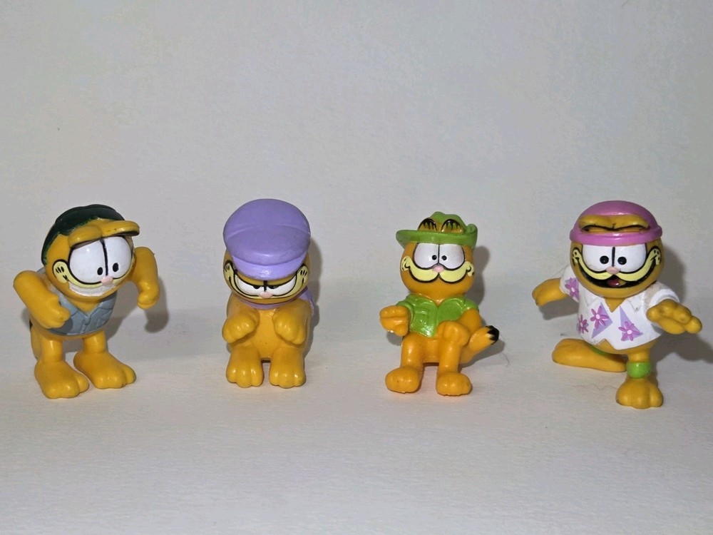 Lot of 4 Vintage Garfield PVC Toy Figures 1978 / 1981 Figurines Mix 80’s Cartoon