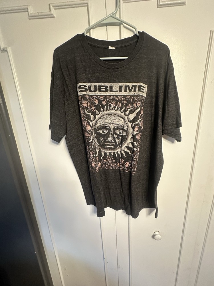 Sublime Men's Short Sleeve Crew Neck Cotton Blend Black Graphic Band T-Shirt