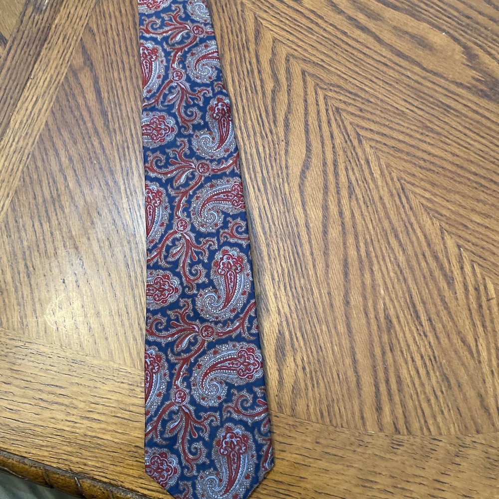 rivetz of boston Necktie All Silk 54.5”x3.5” Maroon Blue Paisley