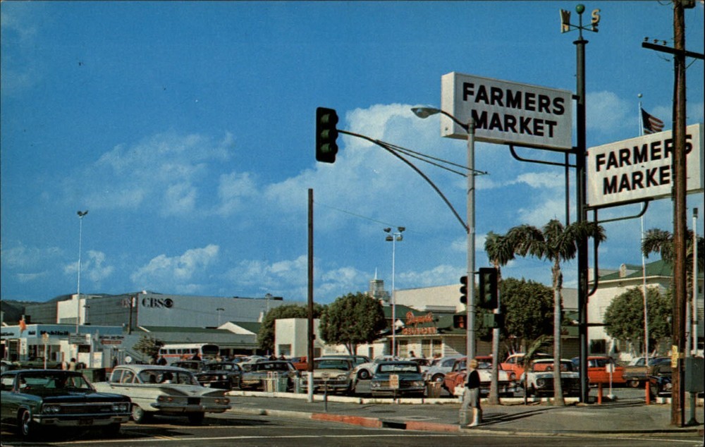 Los Angeles California Farmers Market Third Fairfax Sts 1950-60s cars postcard