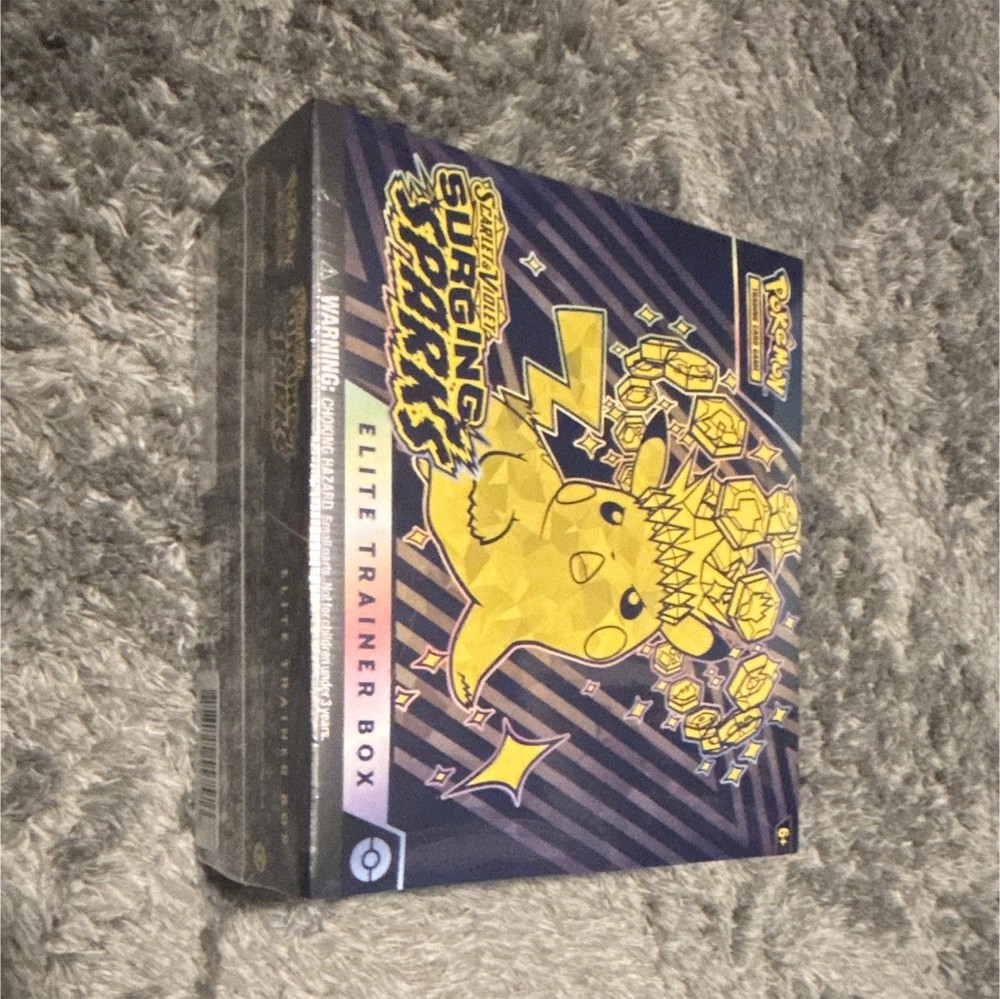 Pokémon TCG Scarlet & Violet Surging Sparks  Elite Trainer Box