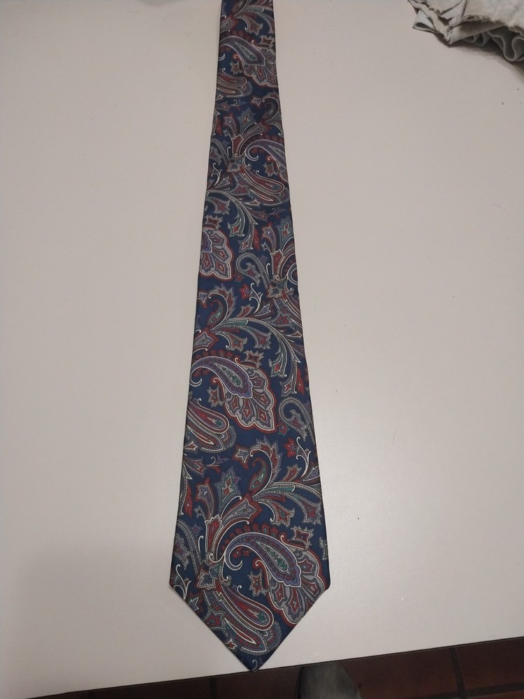 Manhattan Men's Vintage Neck Tie Paisley 100% Silk - 3.75