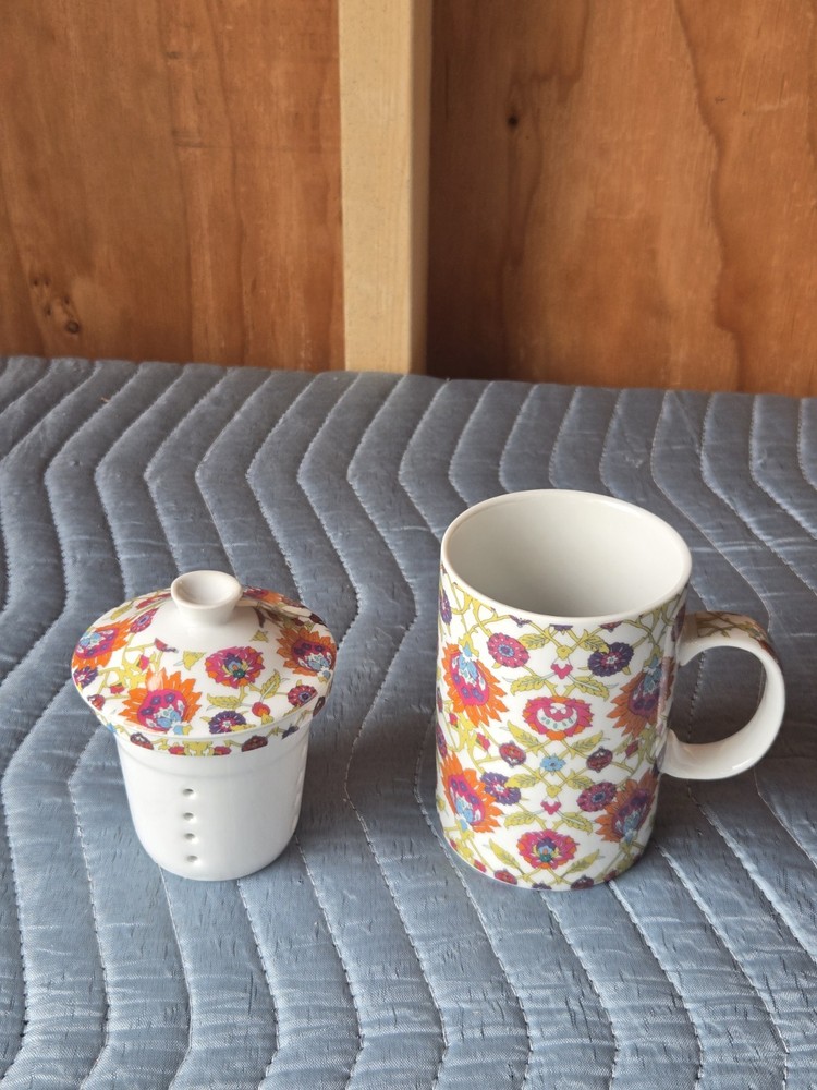 World Market 3 Piece Floral Tea Ceramic Mug/Cup w/Infuser and Lid