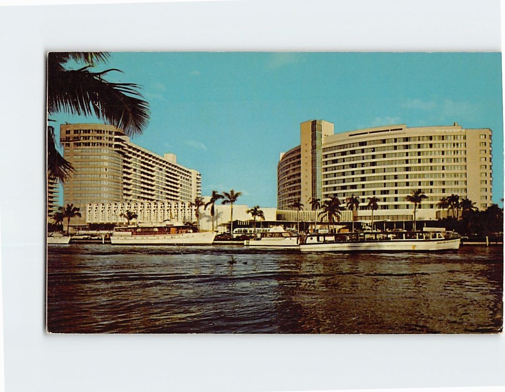 Postcard Fabulous Fontainebleau Hotel Miami Beach Florida USA