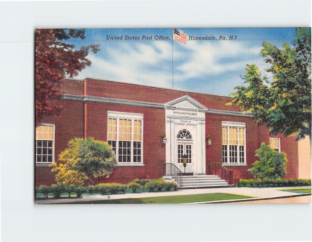 Postcard United States Post Office Honesdale Pennsylvania USA